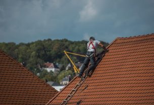 How to DIY Your Roof