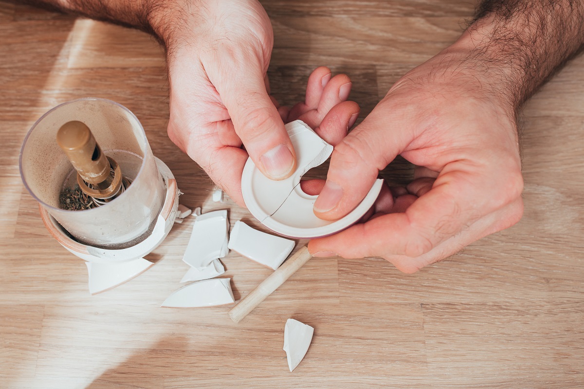 A Beginner’s Guide to Repairing Cracked Ceramic