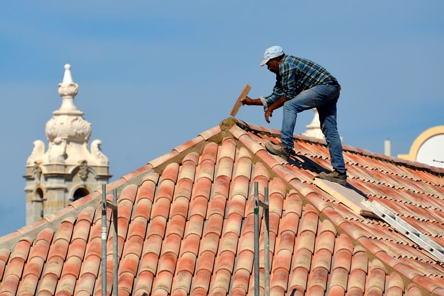 A Comprehensive Guide to Roofing Services in Toronto